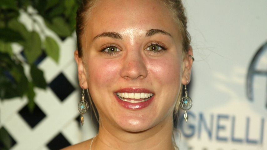 Kaley Cuoco im Jahr 2002