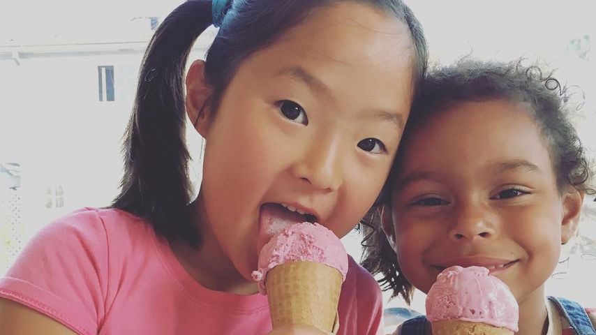 Naleigh und Adalaide (r.), Katherine Heigls Adoptivtöchter