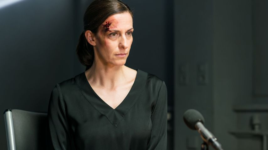 Katrhin (Ulrike Frank) im Verhörzimmer bei GZSZ