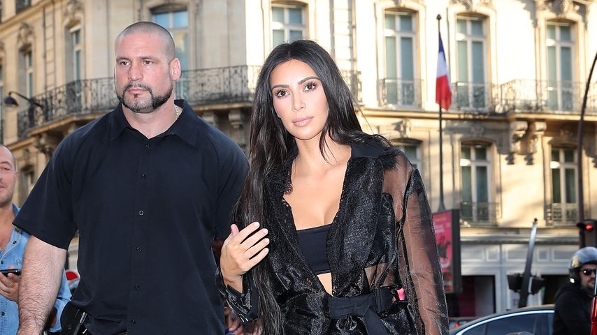 Kim Kardashian mit ihrem Bodyguard Pascal Duvier in Paris