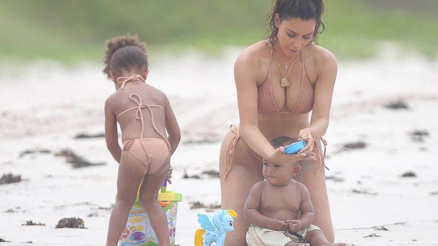 North West, Kim Kardashian und Saint West in Mexiko