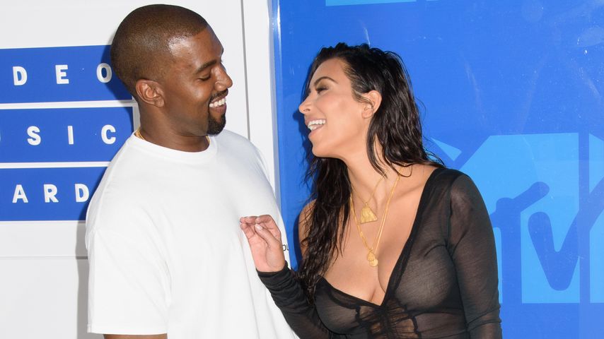 Kim Kardashian und Kanye West bei den VMAs 2016