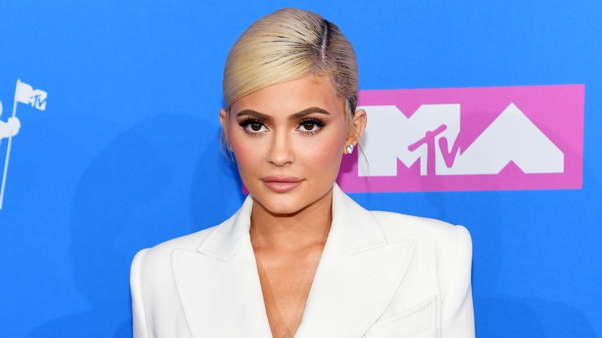 Im engelsgleichen Look: Kylie Jenner bei VMAs ganz in Weiß!