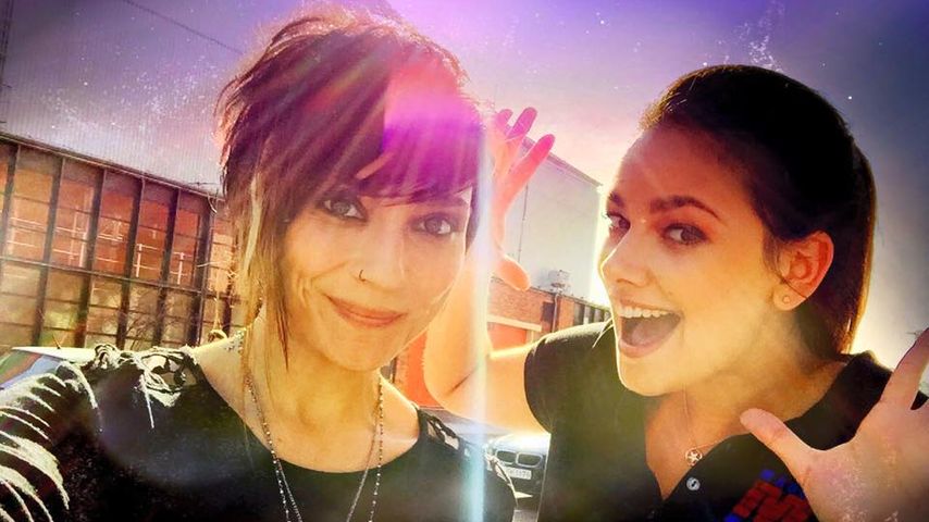 Janina Uhse und Linda Marlen Runge