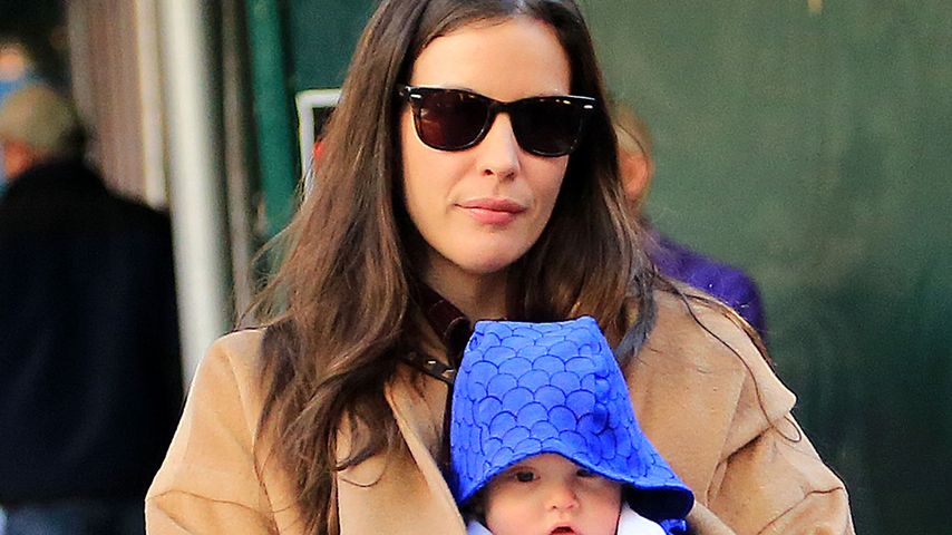Liv Tyler und Sailor Gene Gardner