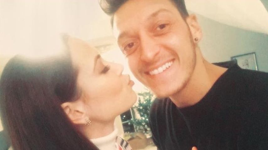 Grace Capristo und Mesut Özil