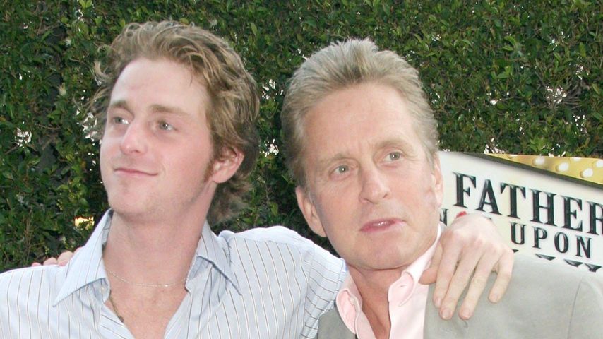 Cameron und sein Vater Michael Douglas