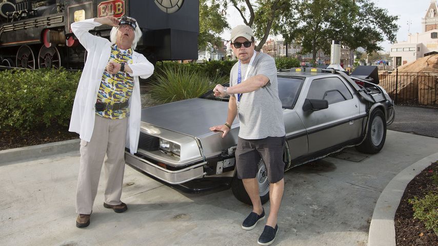 Christopher Lloyd und Michael J. Fox beim Besuch des "Universal Orlando"-Studios