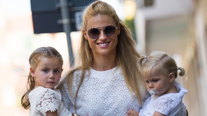 Michelle Hunziker mit ihren Töchtern Sole und Celeste in Mailand