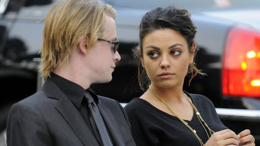 Mila Kunis und Macaulay Culkin bei der Trauerfeier von Michael Jackson