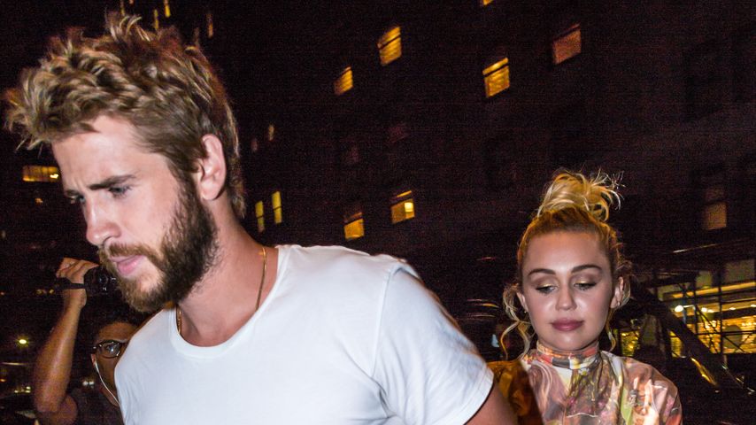 Miley Cyrus und Liam Hemsworth beim Verlassen des New Yorker "Crosby Hotels"