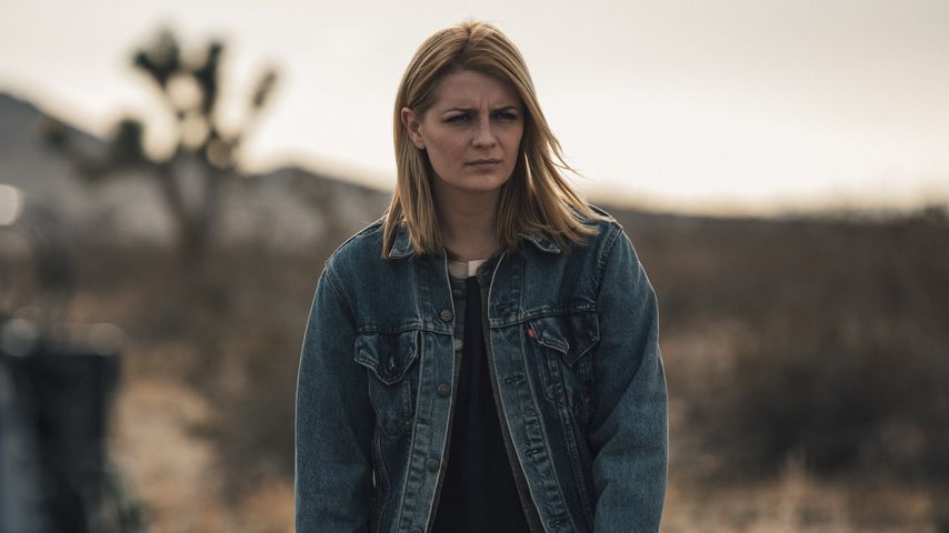 Mischa Barton an einem Filmset