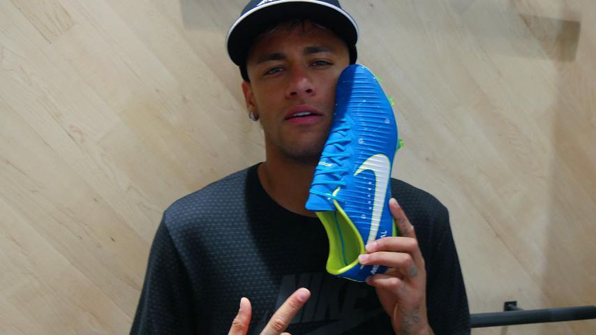 Neymar Jr., Profikicker