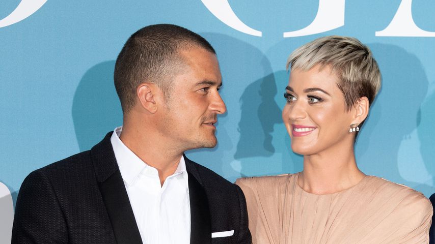 "Schau ihren Po an": Katy & Orlando wandern mit seiner Mama!