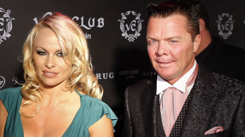 Pamela Anderson und Prinz Marcus von Anhalt in einem VIP-Club