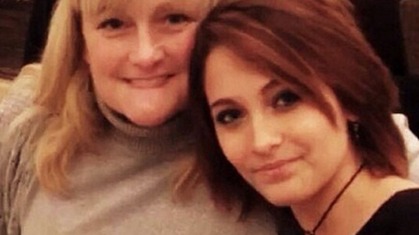 Debbie Rowe und Paris Jackson im Jahr 2013
