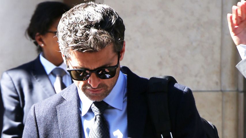 Patrick Dempsey vor einem Hotel in Paris