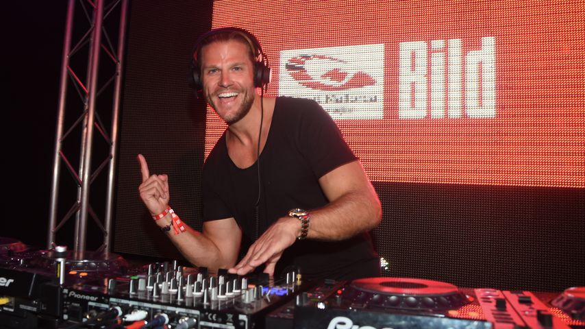 Paul Janke als DJ auf der Bild-Party auf Mallorca
