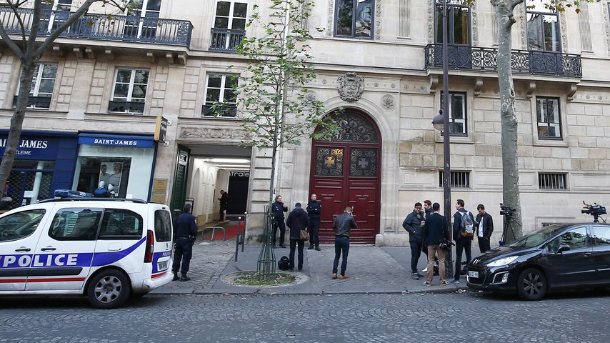 Polizei vor Kim Kardashians Appartement in Paris
