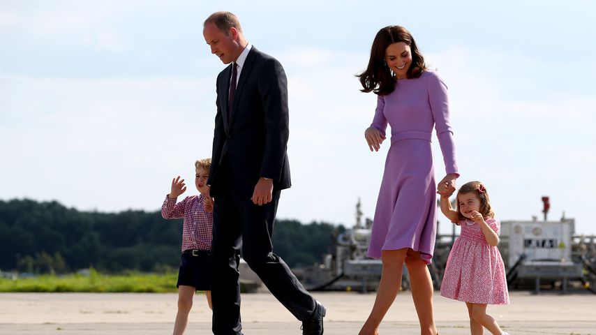 Prinz George, Prinz William, Herzogin Kate und Prinzessin Charlotte in Hamburg