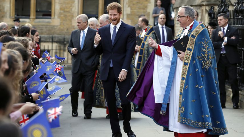 Prinz Harry und Dekan John Hall am Commonwealth Day, 2017
