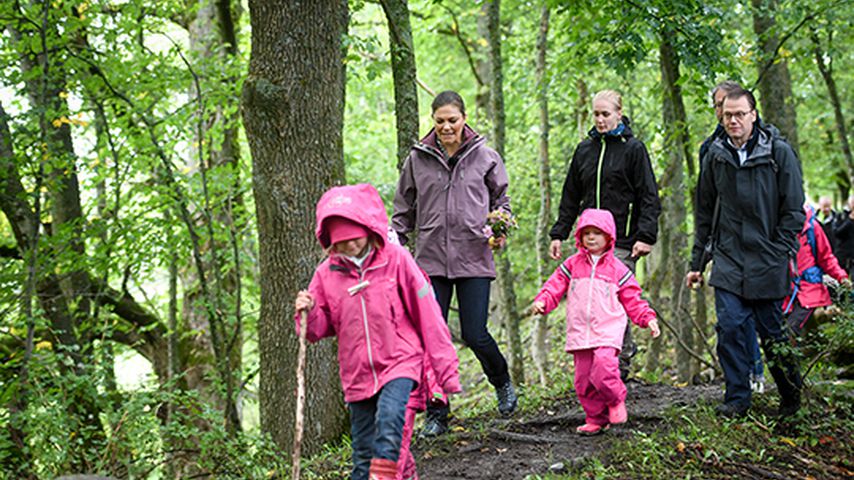 Prinzessin Victoria von Schweden und ihr Mann Daniel bei einer Wanderung durch Schweden