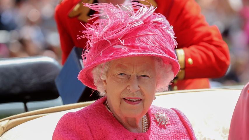 Wie Heißt Queen Elizabeth Mit Nachnamen