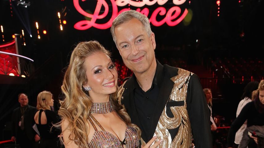 Regina Luca und Thomas Hermanns in der 2. Folge von "Let's Dance"