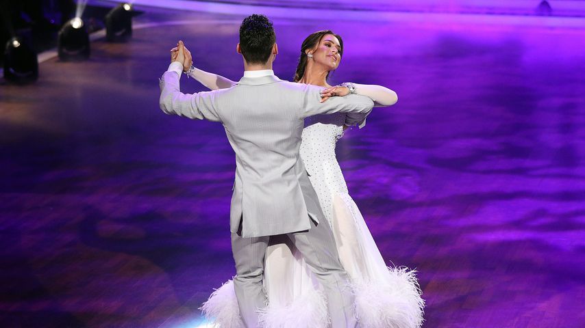 Robert Beitsch und Jessica Paszka bei ihrem Slowfox bei "Let' Dance"
