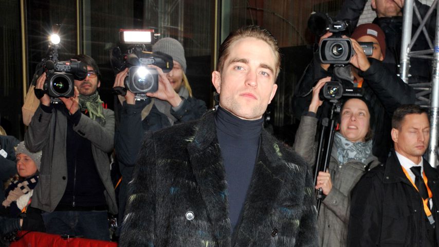 Robert Pattinson auf dem Red Carpet der Berliner Premiere von "The Lost City of Z"