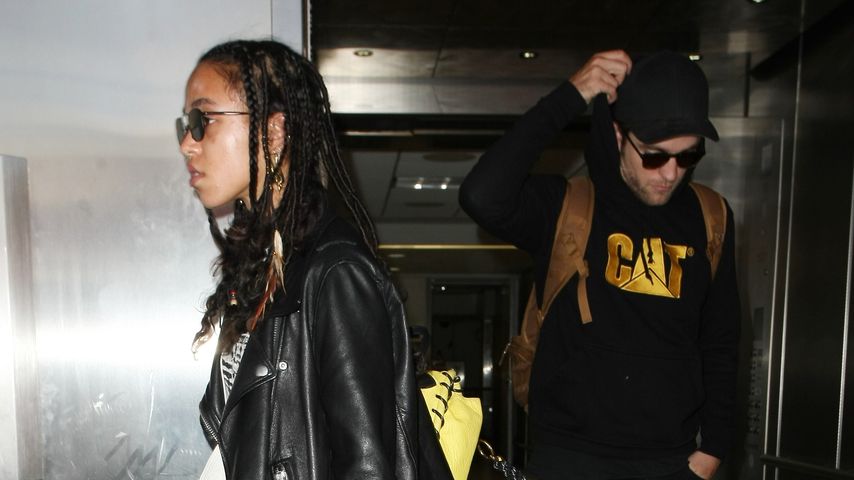 Robert Pattinson und FKA Twigs am Flughafen von Los Angeles