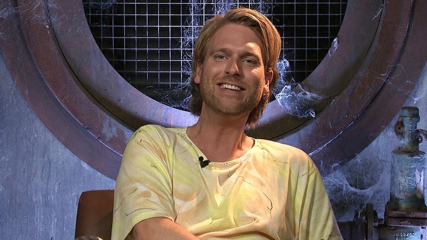Robin Bade im Sprechzimmer bei "Promi Big Brother"