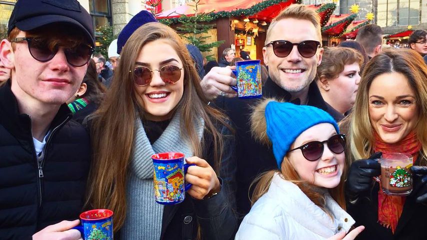 Ronan Keating mit seiner Frau und seinen Kindern