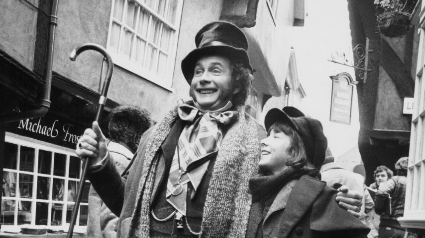 Roy Dotrice (l.) in jungen Jahren