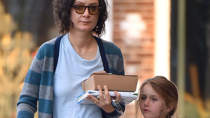 Sara Gilbert