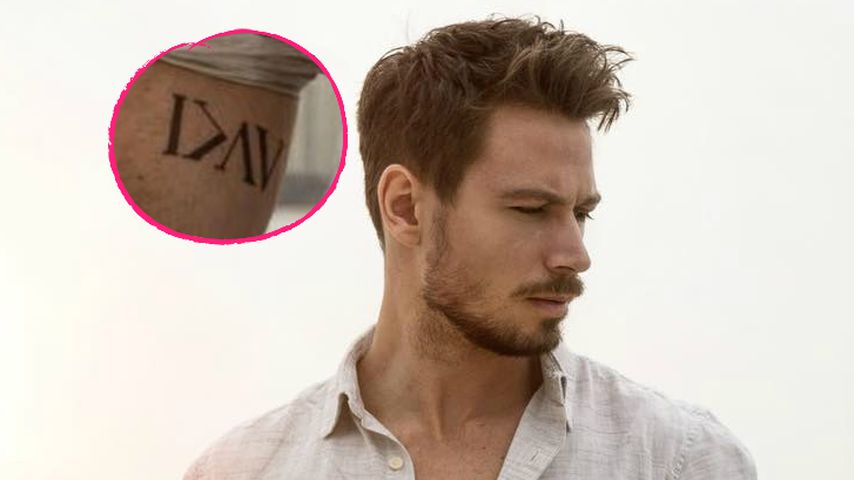 Ungewohnt ernst: Das bedeutet Sebastian Panneks Tattoo!