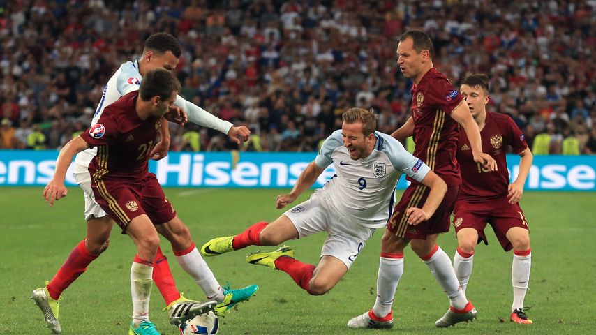 Spieler im Match Russland gegen England