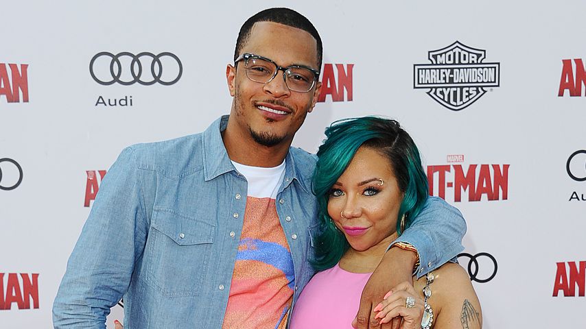 Rapper T.I. mit Tameka 'Tiny' Harris auf einer Filmpremiere