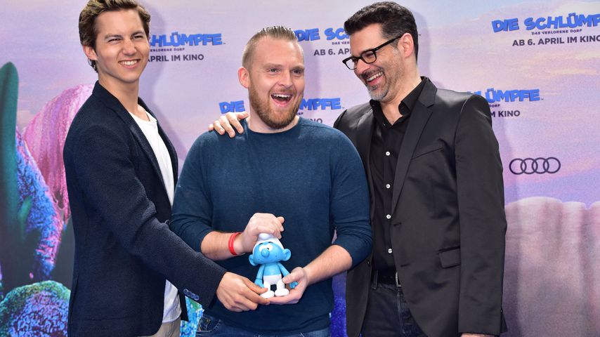 Schlumpf-Buddys: Dieses Promi-Trio teilt sogar die Sauna!
