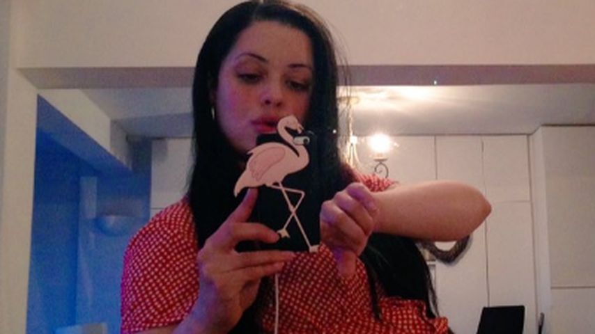 Tina Barrett mit Babybauch Anfang Juni 2016