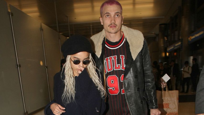 Miesepeter-Alarm! Was ist mit Zoe Kravitz & ihrem Karl los?
