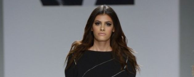 Alisar Ailabouni bei einer Fashion-Show Alisar Ailabouni bei einer Fashion-Show