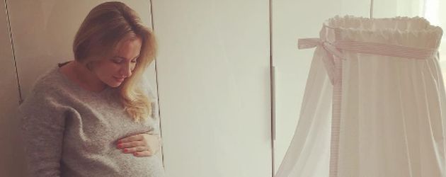 Ania Niedieck mit Babybauch Ania Niedieck mit Babybauch