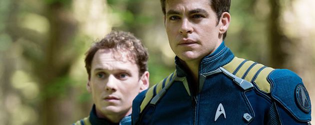 Anton Yelchin und Chris Pine in "Star Trek Beyond" Anton Yelchin und Chris Pine in "Star Trek Beyond"