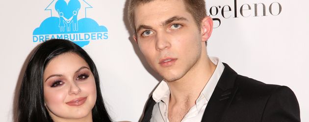 Ariel Winter und Laurent Claude Gaudette bei der "A Brighter Future For Children"-Gala in LA Ariel Winter und Laurent Claude Gaudette bei der "A Brighter Future For Children"-Gala in LA