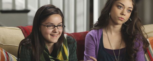 Ariel Winter und Sarah Hyland in ihren Rollen bei Modern Family Ariel Winter und Sarah Hyland in ihren Rollen bei Modern Family