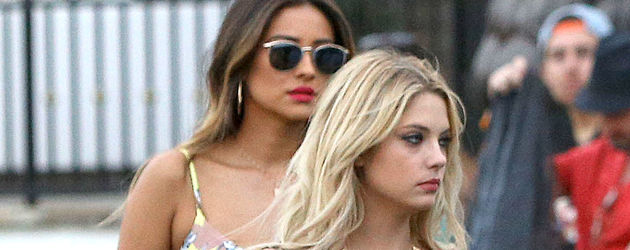 Shay Mitchell und Ashley Benson Shay Mitchell und Ashley Benson