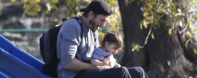 Ashton Kutcher und Wyatt Isabelle Kutcher Ashton Kutcher und Wyatt Isabelle Kutcher