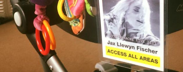 Backstage-Pass von Jax Llewyn Fischer Backstage-Pass von Jax Llewyn Fischer