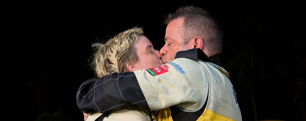 Beate und Mario knutschen Beate und Mario knutschen